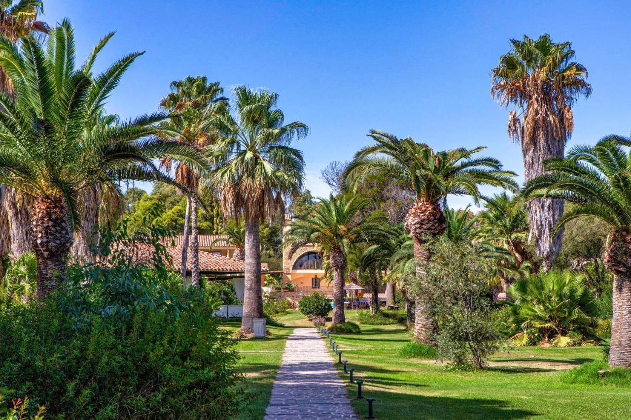 Hotel Costa Dei Fiori Santa Margherita di Pula Exterior photo